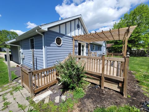 Tiny photo for 509 WILLOW Place, Salem, IL 62881 (MLS # 12633629)
