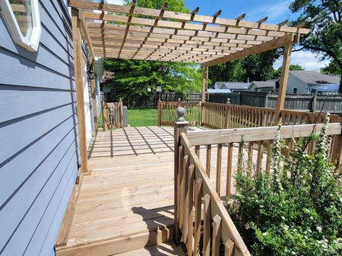Tiny photo for 509 WILLOW Place, Salem, IL 62881 (MLS # 12633629)