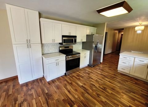 Tiny photo for 509 WILLOW Place, Salem, IL 62881 (MLS # 12633629)