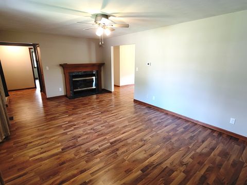 Tiny photo for 509 WILLOW Place, Salem, IL 62881 (MLS # 12633629)