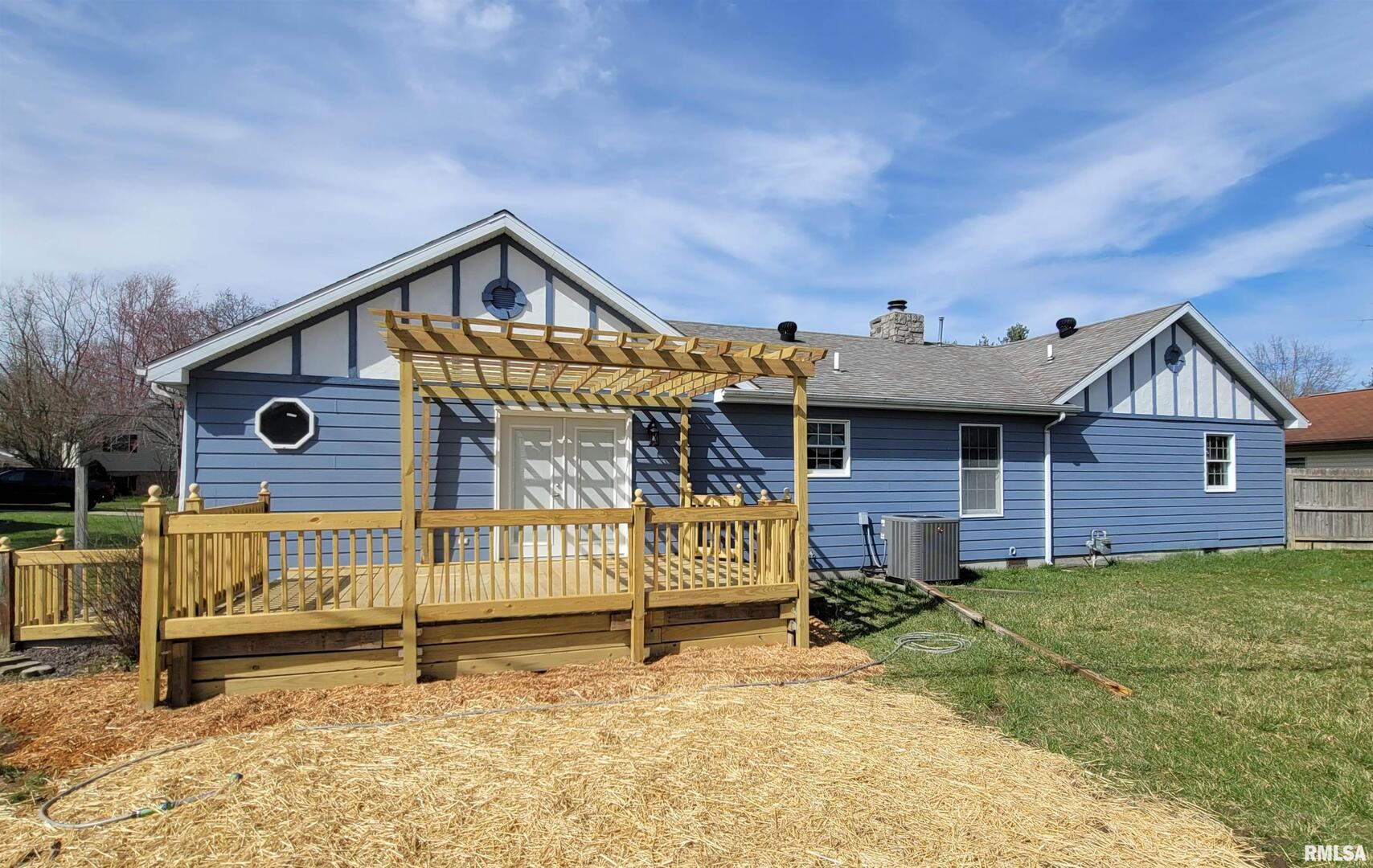 509 WILLOW Place