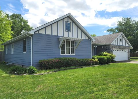 Tiny photo for 509 WILLOW Place, Salem, IL 62881 (MLS # 12633629)