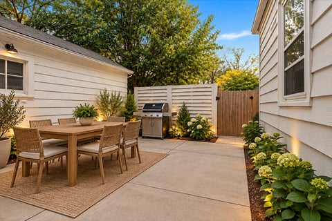 Tiny photo for 101 S Union Street, Elgin, IL 60123 (MLS # 12788301)
