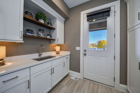 Tiny photo for 5N193 Prairie Rose Drive, St. Charles, IL 60175 (MLS # 12509333)