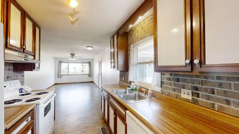 Tiny photo for 1002 Goldenview Drive, Champaign, IL 61821 (MLS # 12574985)