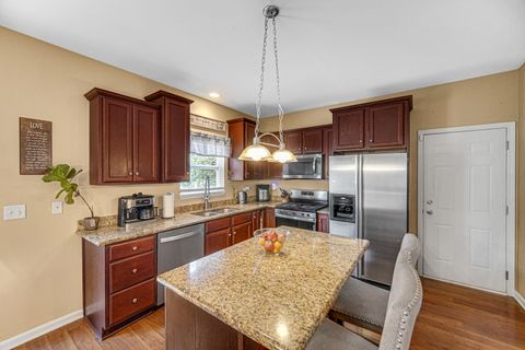 Tiny photo for 504 W Hillcrest Drive, Romeoville, IL 60446 (MLS # 12401536)