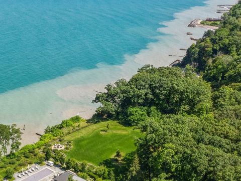 700 Forest Cove Road Lake Bluff IL 60044