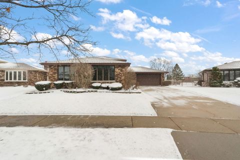 Photo of 16615 Blossom Lane, Tinley Park, IL 60487 (MLS # 12591775)