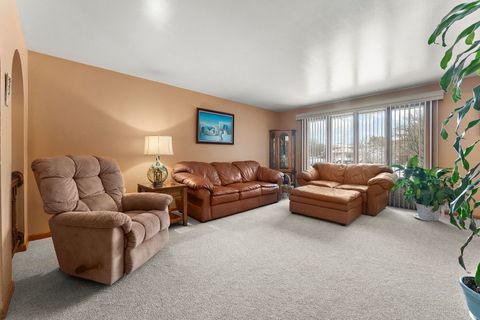 Tiny photo for 16615 Blossom Lane, Tinley Park, IL 60487 (MLS # 12591775)