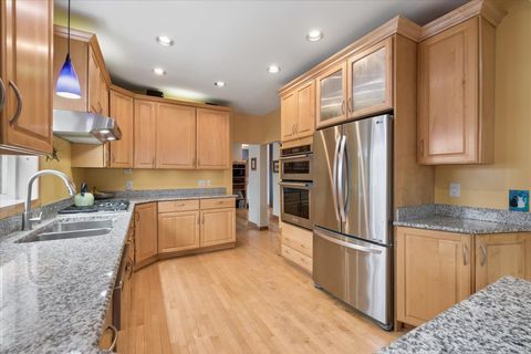 Tiny photo for 5255 W Ardmore Avenue, Chicago, IL 60646 (MLS # 12577399)