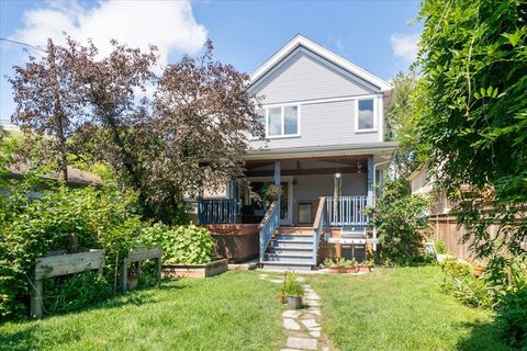 Tiny photo for 5255 W Ardmore Avenue, Chicago, IL 60646 (MLS # 12577399)