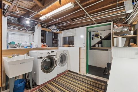 Tiny photo for 5255 W Ardmore Avenue, Chicago, IL 60646 (MLS # 12577399)