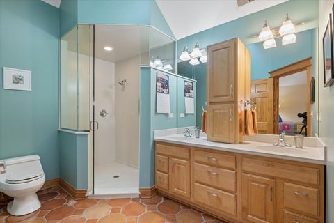 Tiny photo for 5255 W Ardmore Avenue, Chicago, IL 60646 (MLS # 12577399)