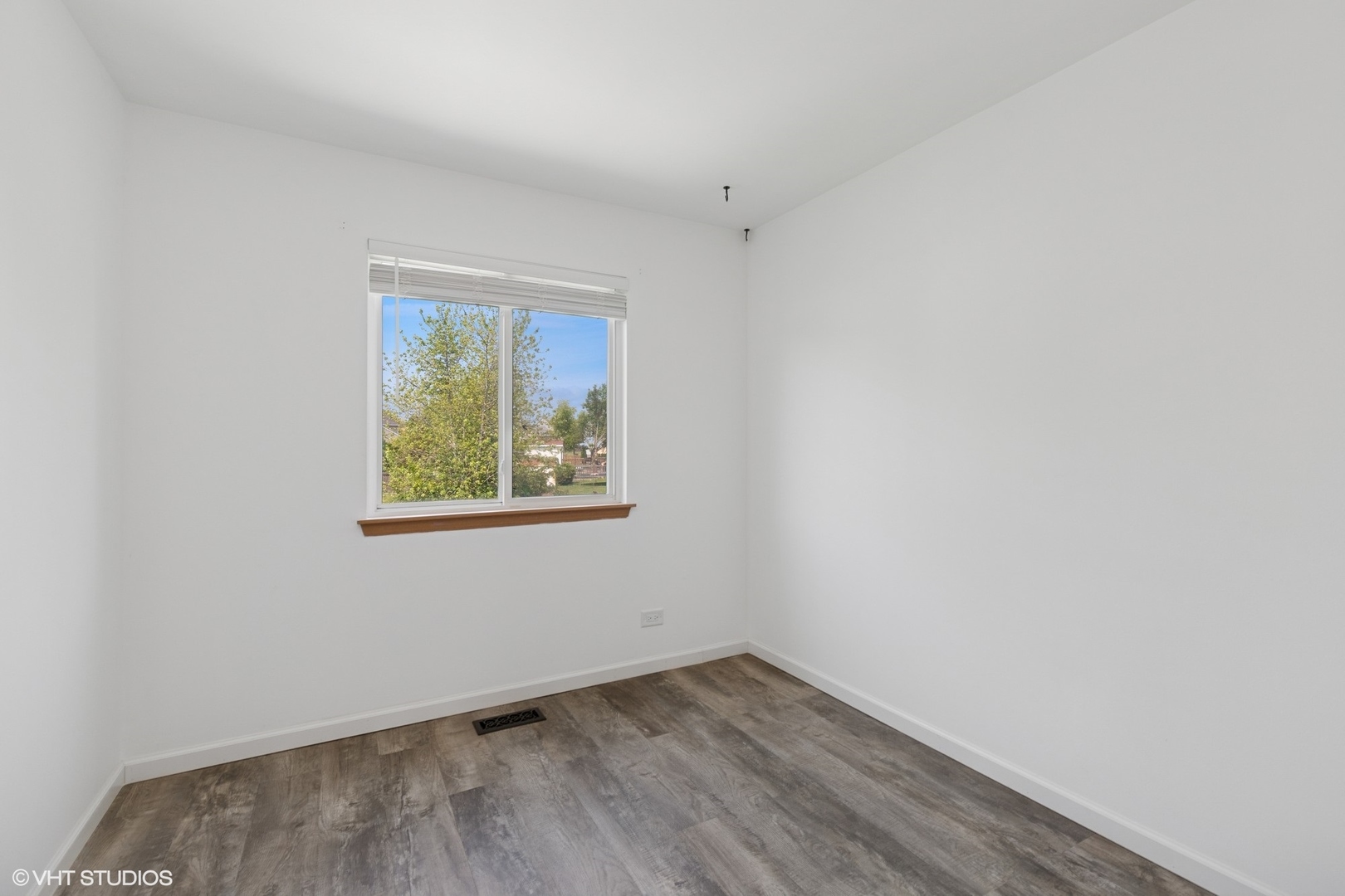 261 E CAMDEN Lane