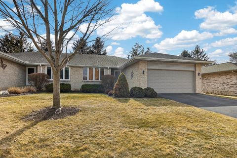 Photo of 6547 Stonehill Way #88B, Rockford, IL 61108 (MLS # 12580602)