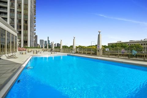 Tiny photo for 125 E 13th Street #814, Chicago, IL 60605 (MLS # 12436079)