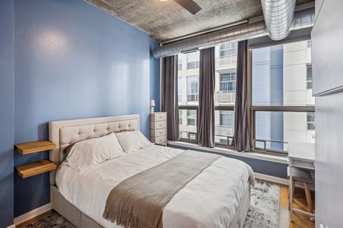 Tiny photo for 125 E 13th Street #814, Chicago, IL 60605 (MLS # 12436079)