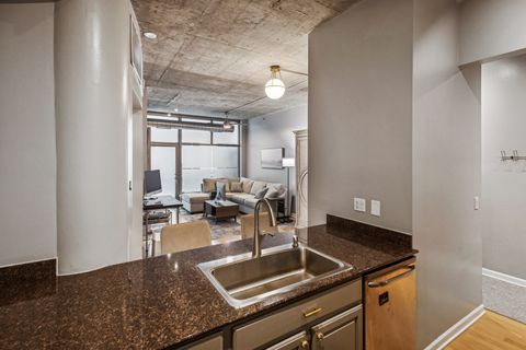 Tiny photo for 125 E 13th Street #814, Chicago, IL 60605 (MLS # 12436079)