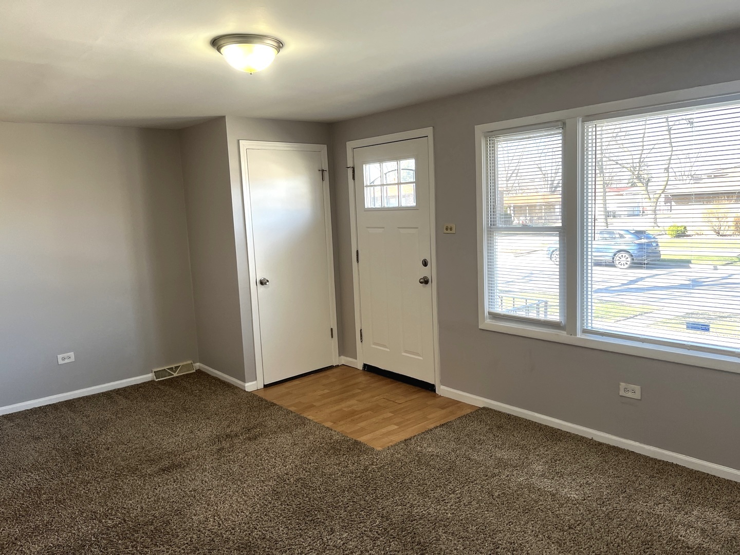 13055 S BUFFALO Avenue