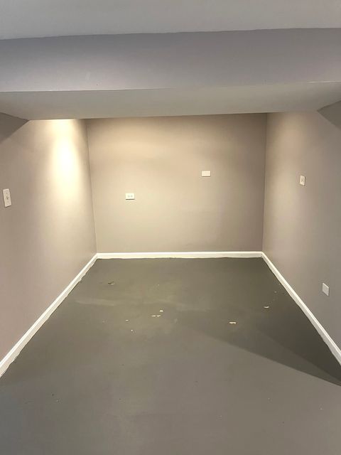 Tiny photo for 13055 S BUFFALO Avenue, Chicago, IL 60633 (MLS # 12599651)