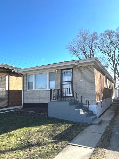 Photo of 13055 S BUFFALO Avenue, Chicago, IL 60633 (MLS # 12599651)