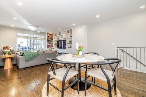 Tiny photo for 875 N Marshfield Avenue #1, Chicago, IL 60622 (MLS # 12605889)