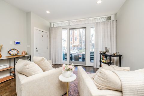 Tiny photo for 875 N Marshfield Avenue #1, Chicago, IL 60622 (MLS # 12605889)