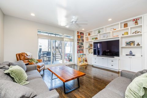 Tiny photo for 875 N Marshfield Avenue #1, Chicago, IL 60622 (MLS # 12605889)