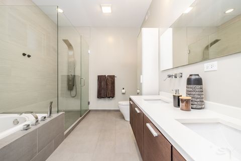 Tiny photo for 875 N Marshfield Avenue #1, Chicago, IL 60622 (MLS # 12605889)