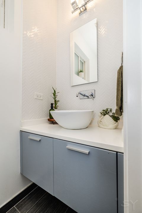 Tiny photo for 875 N Marshfield Avenue #1, Chicago, IL 60622 (MLS # 12605889)