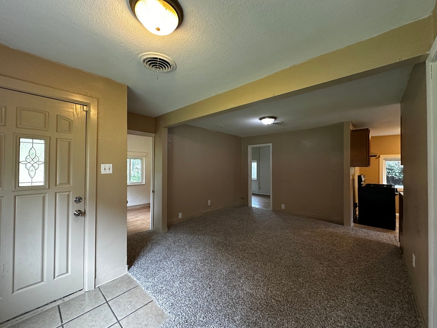 1102 N McKinley Avenue