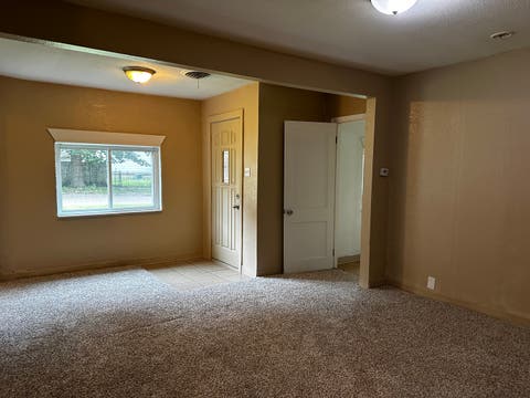 Tiny photo for 1102 N McKinley Avenue, Champaign, IL 61821 (MLS # 12739414)