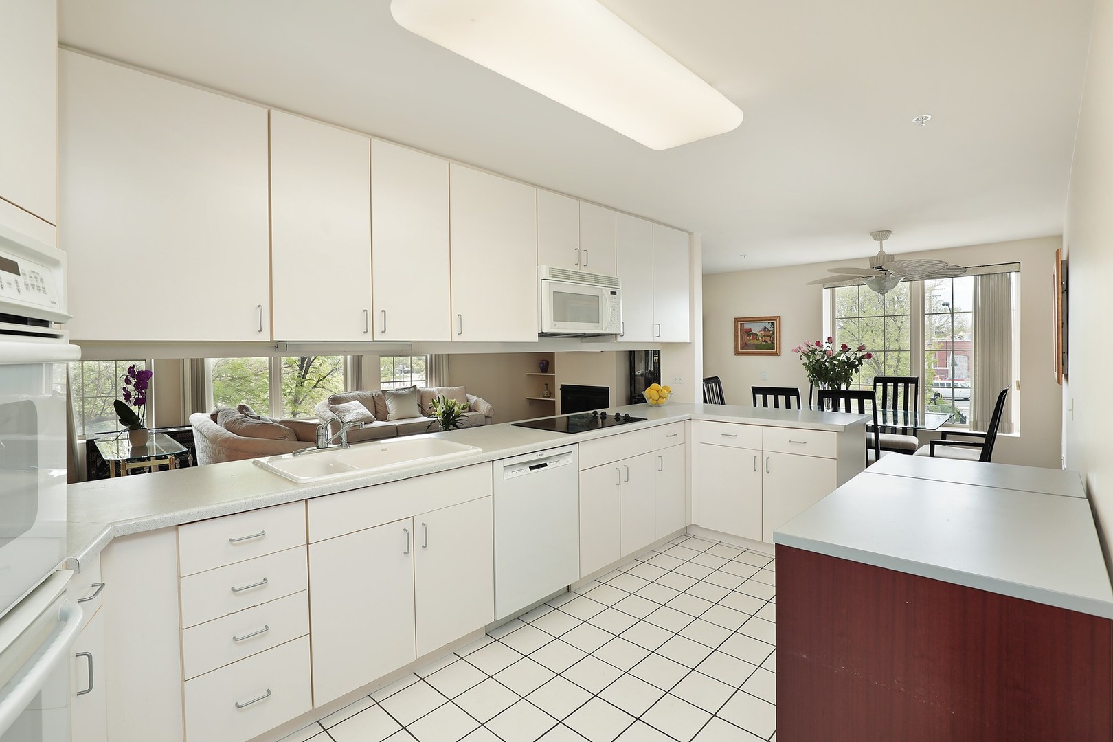 1625 Glenview Road 210