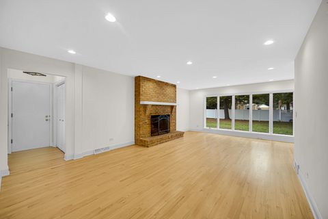 Tiny photo for 110 S Mount Prospect Road, Mount Prospect, IL 60056 (MLS # 12495074)