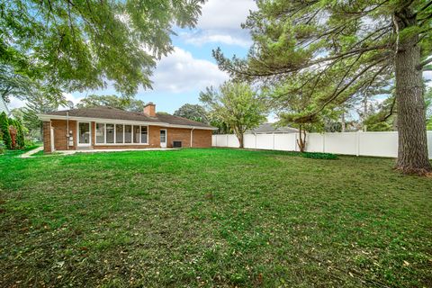 Tiny photo for 110 S Mount Prospect Road, Mount Prospect, IL 60056 (MLS # 12495074)