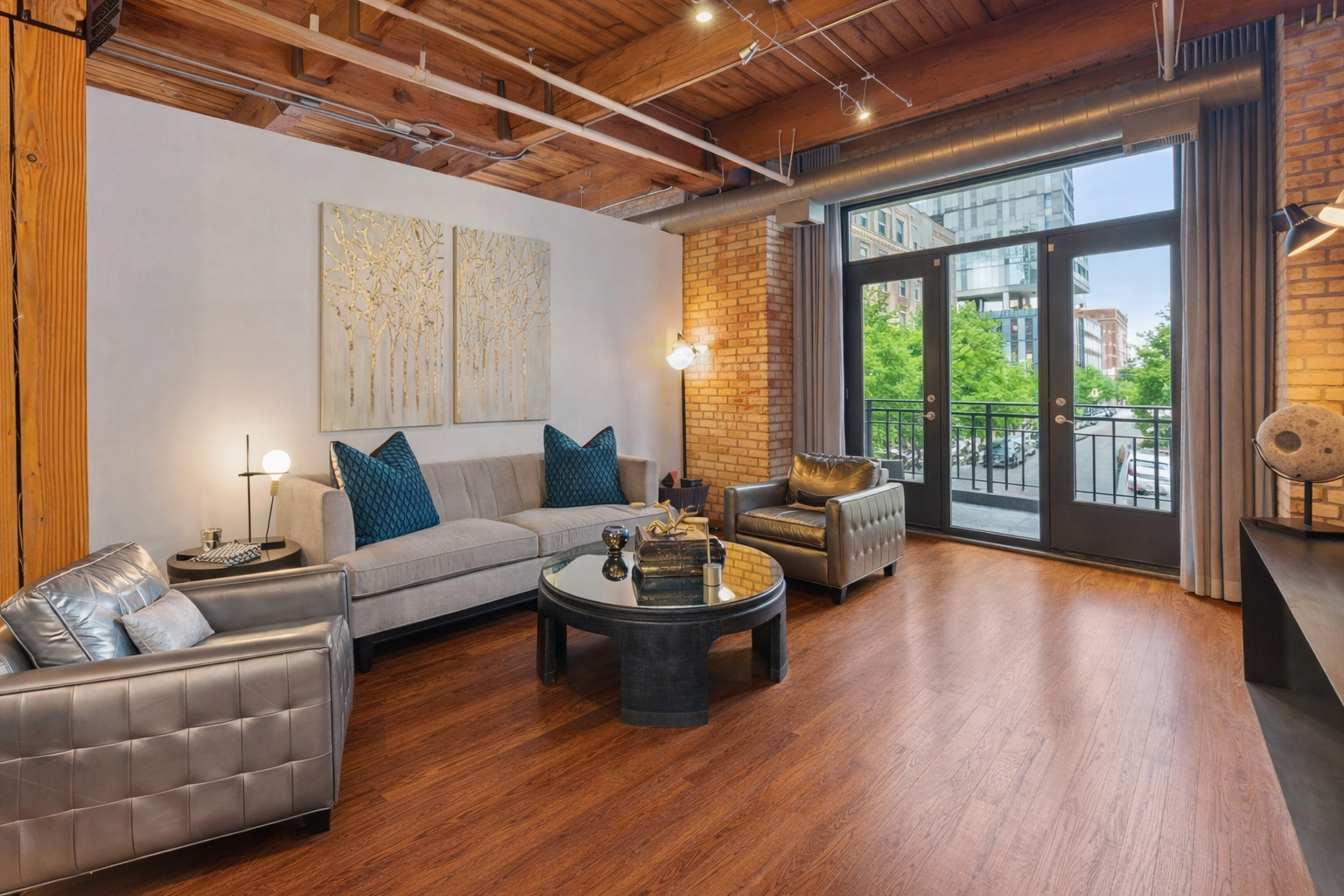 375 W Erie Street 213