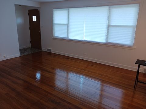 Tiny photo for Westchester, IL 60154 (MLS # 12506708)