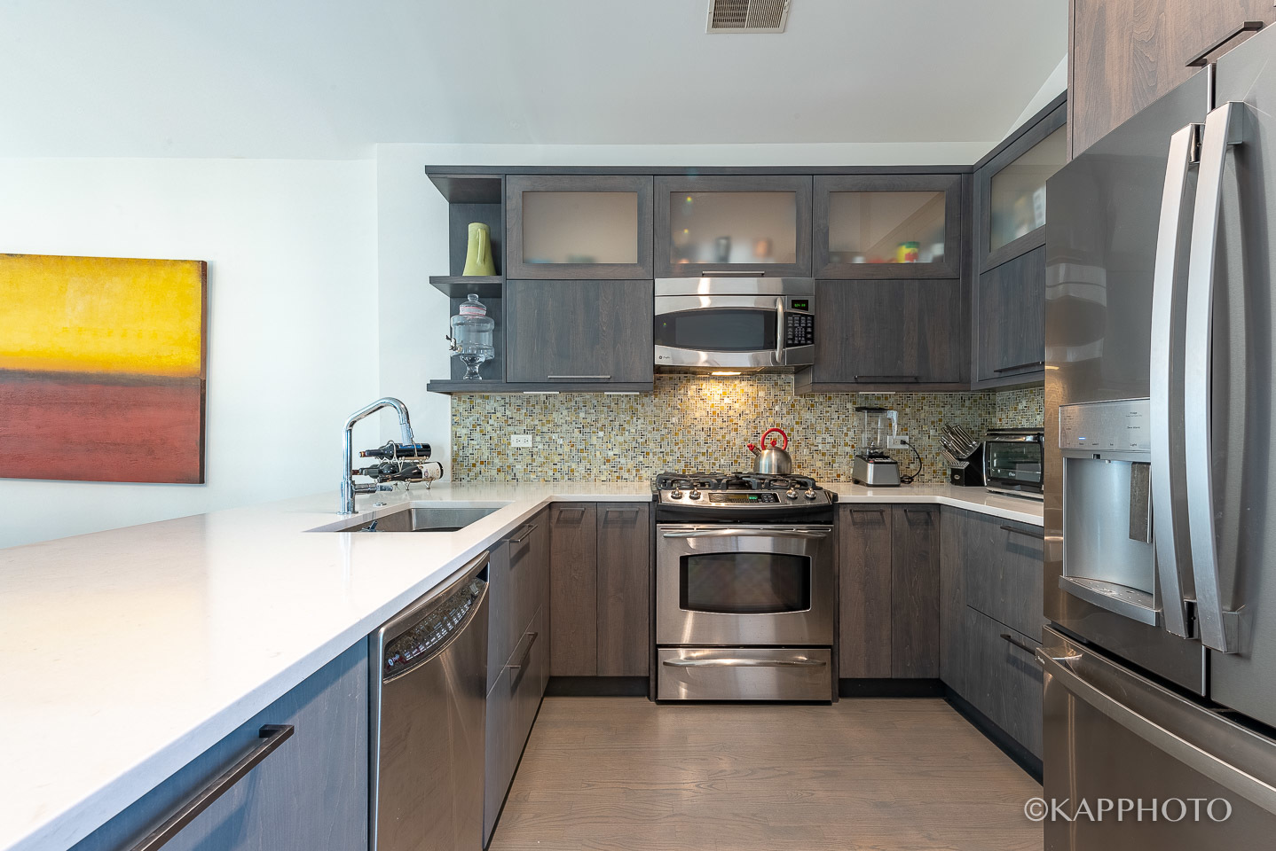 1942 S Prairie Avenue 3