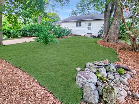 Tiny photo for 205 Augusta Drive, McHenry, IL 60050 (MLS # 12464454)