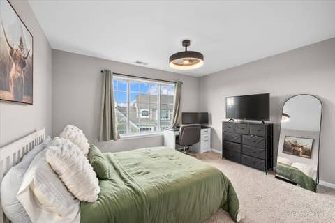 Tiny photo for 2297 Twilight Drive, Aurora, IL 60503 (MLS # 12738972)
