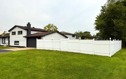 Tiny photo for 15333 Dante Avenue, Dolton, IL 60419 (MLS # 12476862)