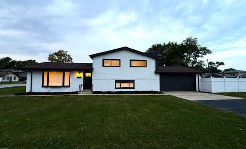 Tiny photo for 15333 Dante Avenue, Dolton, IL 60419 (MLS # 12476862)