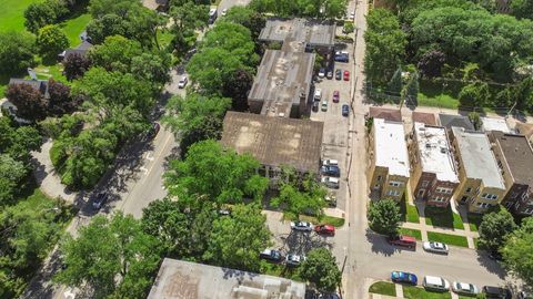 Tiny photo for 8524 Skokie Boulevard #3E, Skokie, IL 60077 (MLS # 12457319)