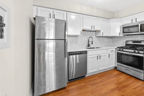 Tiny photo for 8524 Skokie Boulevard #3E, Skokie, IL 60077 (MLS # 12457319)