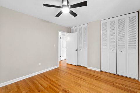 Tiny photo for 8524 Skokie Boulevard #3E, Skokie, IL 60077 (MLS # 12457319)