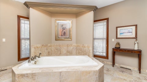 Tiny photo for 1005 W Summit Street, Maquoketa, IA 52060 (MLS # 12552793)