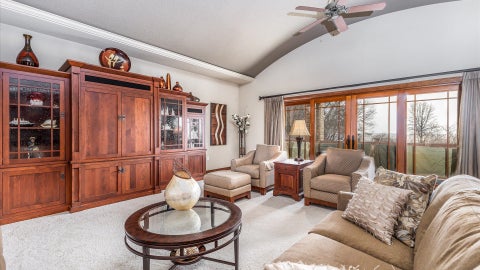 Tiny photo for 1005 W Summit Street, Maquoketa, IA 52060 (MLS # 12552793)