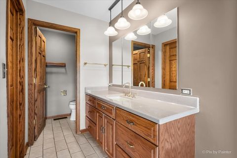 Tiny photo for 901 Garnet Circle, Schaumburg, IL 60193 (MLS # 12621120)