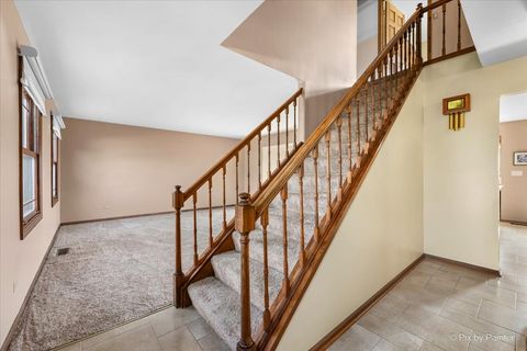 Tiny photo for 901 Garnet Circle, Schaumburg, IL 60193 (MLS # 12621120)