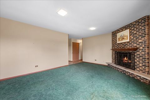 Tiny photo for 901 Garnet Circle, Schaumburg, IL 60193 (MLS # 12621120)